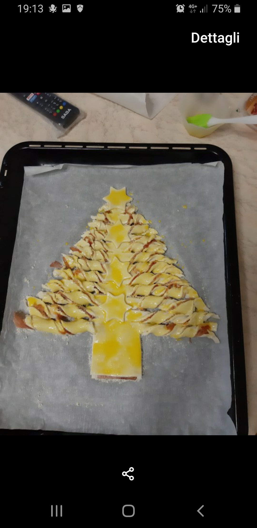 Albero di Natale di pasta sfoglia salato
